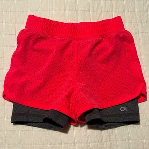 Toddler GapFit Lasercut lined shorts